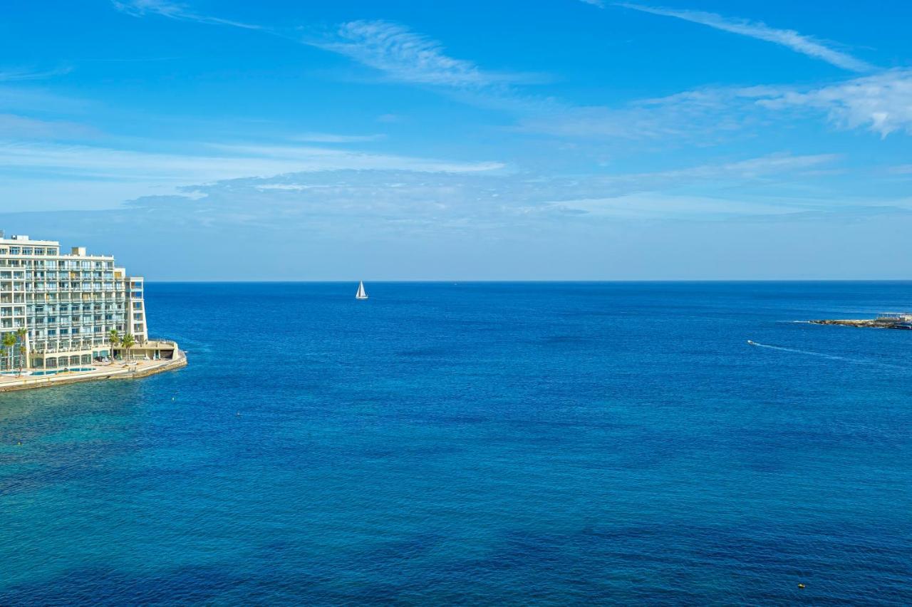 Spinola Bay Top Floor Seafront 3 Bedroom Apartment With Panoramic Sea Views - By Getawaysmalta San Ġiljan Buitenkant foto