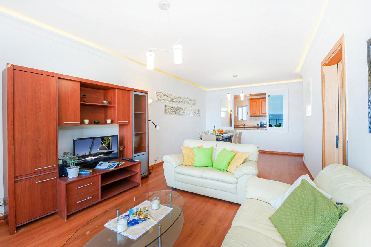 Spinola Bay Top Floor Seafront 3 Bedroom Apartment With Panoramic Sea Views - By Getawaysmalta San Ġiljan Buitenkant foto