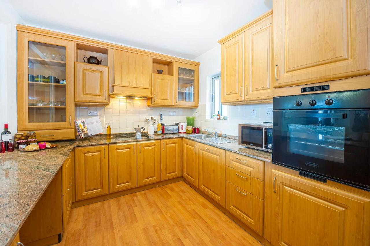 Spinola Bay Top Floor Seafront 3 Bedroom Apartment With Panoramic Sea Views - By Getawaysmalta San Ġiljan Buitenkant foto