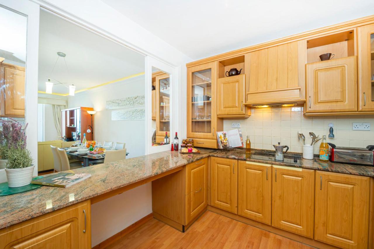Spinola Bay Top Floor Seafront 3 Bedroom Apartment With Panoramic Sea Views - By Getawaysmalta San Ġiljan Buitenkant foto