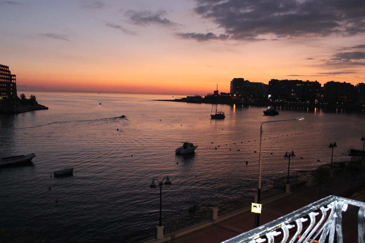 Spinola Bay Top Floor Seafront 3 Bedroom Apartment With Panoramic Sea Views - By Getawaysmalta San Ġiljan Buitenkant foto
