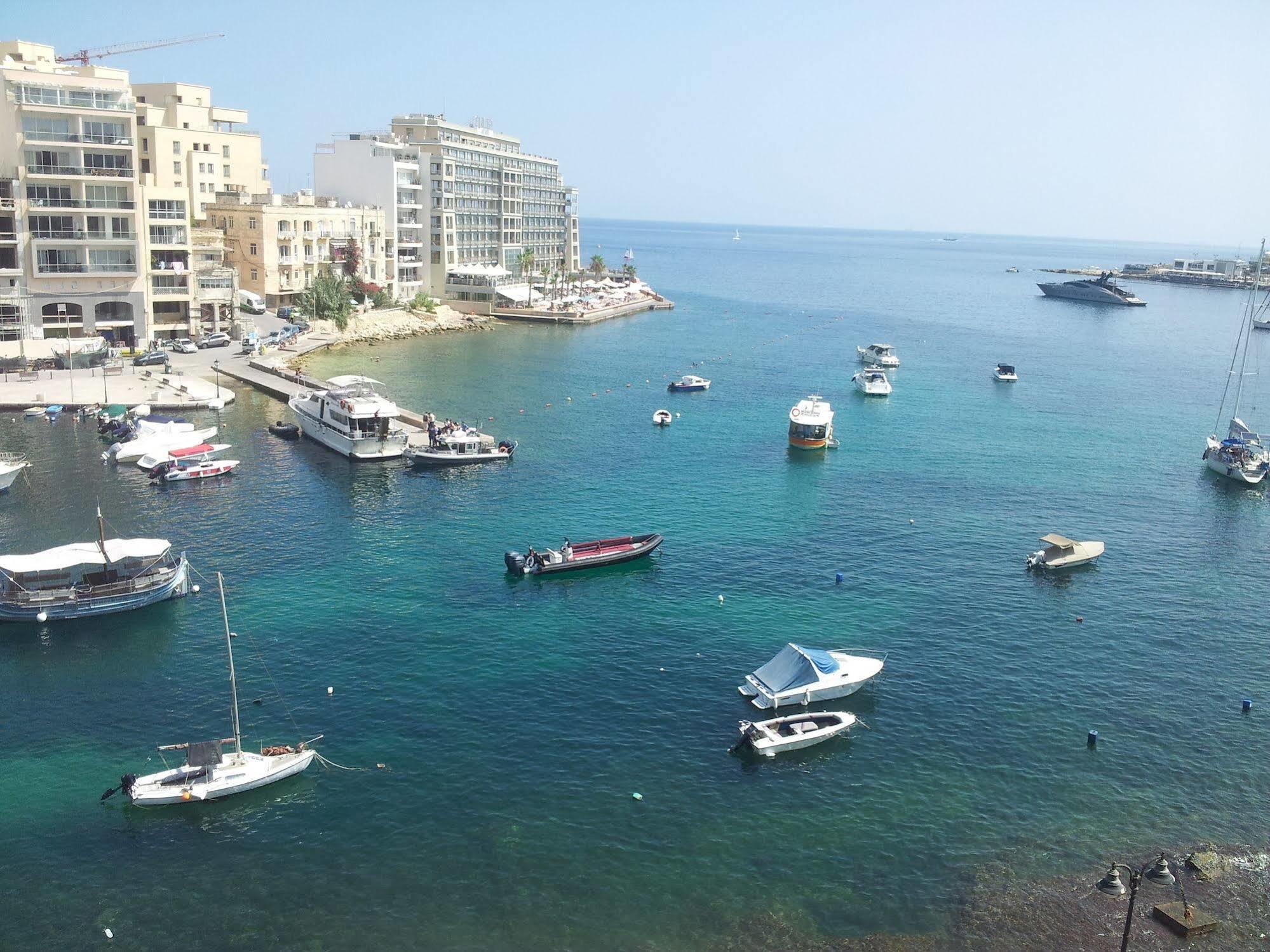 Spinola Bay Top Floor Seafront 3 Bedroom Apartment With Panoramic Sea Views - By Getawaysmalta San Ġiljan Buitenkant foto